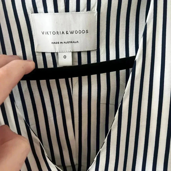 929 Viktoria & Woods Striped Midi Dress Size 0 Color Blue White - Picture 3 of 6